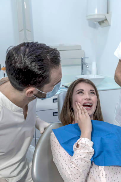 Best Cracked Tooth Emergency Dentist  in Palmetto Estates, FL
